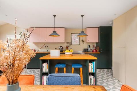1N5R2SAP - Kitchen Diner C.jpg
