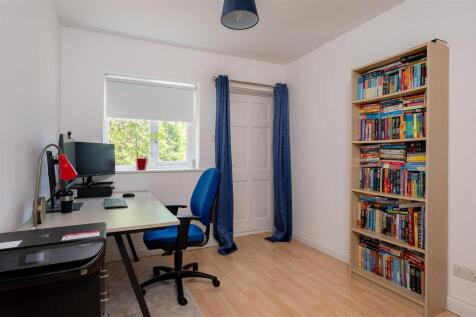 OFFICE / THIRD RECEPTION