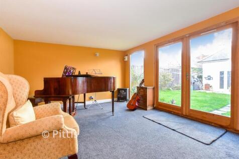 Workshop/Outbuildings