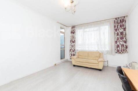 Black Katz are pleased to offer a spacious three double bedroom property set on the 5th floor of a secure purpose built block moments to King #39;s Cross tube station. This recently gentrified very we