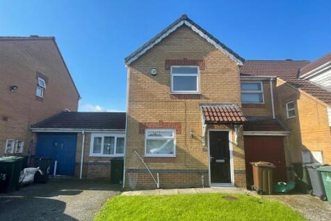 3 Bedroom Semi-Detached in BD6 3TY