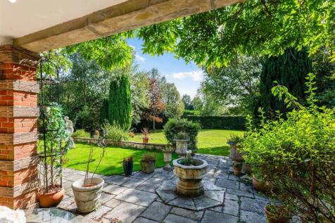 FAR END (EXTERNALS)- (1).jpg