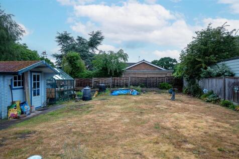 Rear Garden 2.jpg