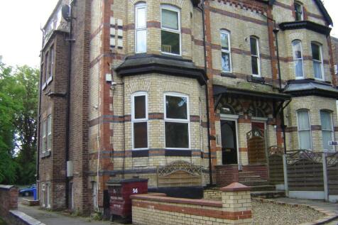 Lovely flat in a period conversion. Presented to a good standard. Open plan living room and kitchen. Double bedroom and shower room. Furnished. Available now.
