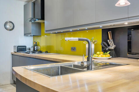 1362799-8-68e7e20...