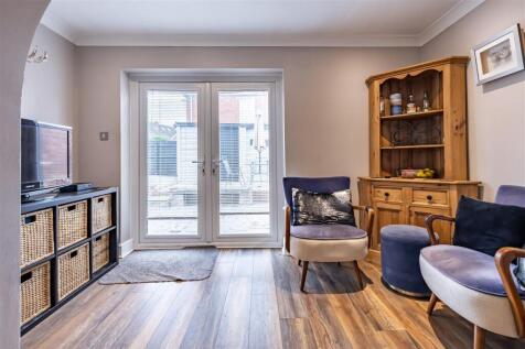 15 Upper Swaines (30).jpg