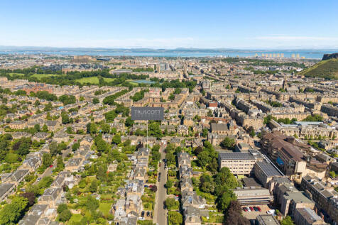 Overhead View of 3 Findhorn Place