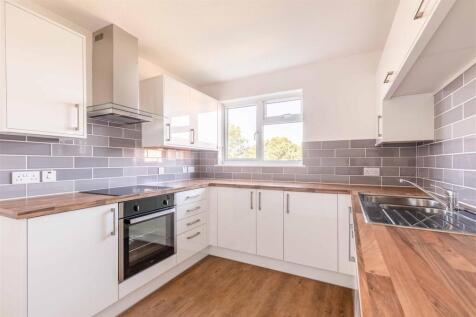 Kitchen 1.jpg
