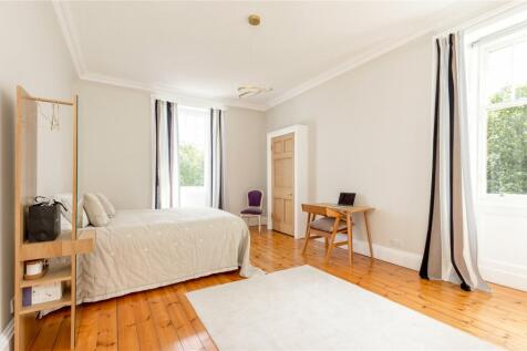 6 bed, 3 bath Detached in Edinburgh - Photo 15