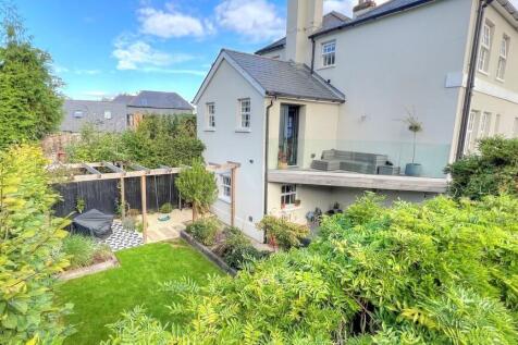 Station House_Smo...