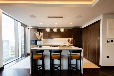 2 bed, 3 bath Apartment in Manchester - Photo 19