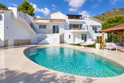 Property video thumbnail