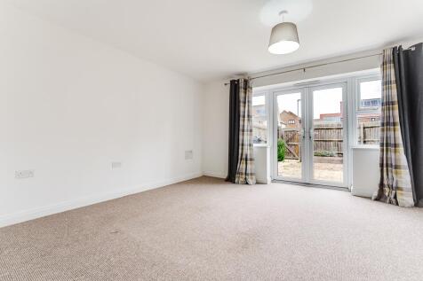 14 Woburn Close, Priors Hall (16 of 23).jpg