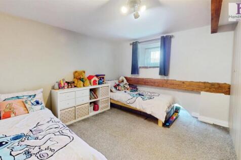 3512f5c1-The-Barn-Addersgate-Lane-04232025_165346.