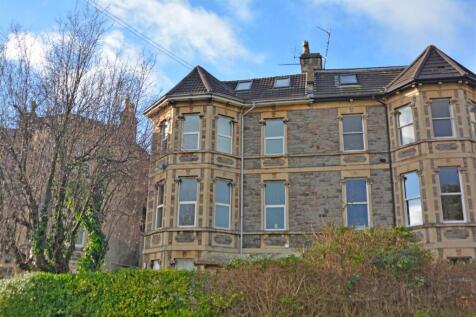 We are delighted to offer this well presented one bedroom apartment which has been finished to a high standard throughout. The apartment is situated on the first floor of a grand period property locat