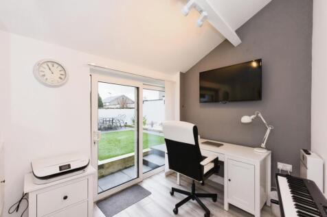 Sun Room/Office