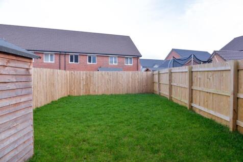 Rear Garden 1.jpg