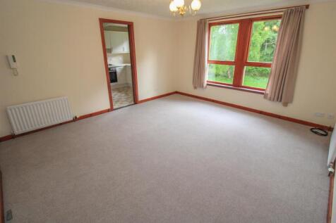 LOUNGE-DINING ROOM
