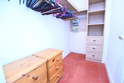 Dressing Room / Wardrobe