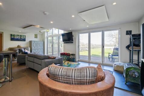 41 Meriden Road_4.jpg