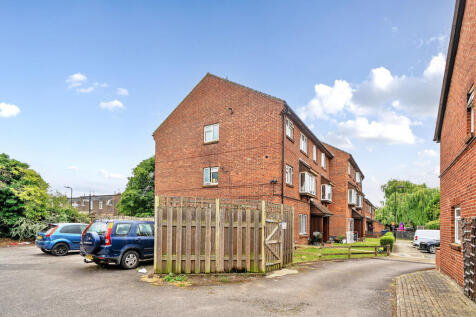 1316518-16-685d2c...