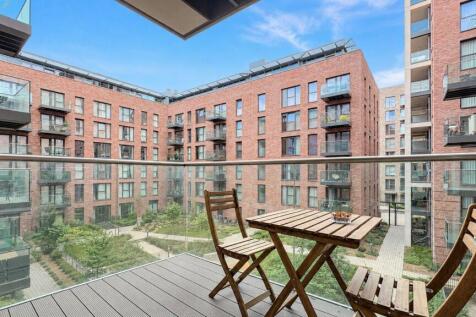Green Street, E13 Studio For Sale By Barrain Londo