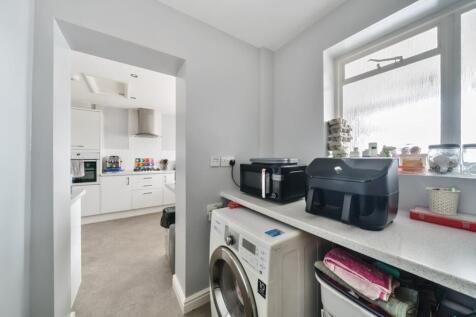 1289906-7-6824c31648a26-ARW