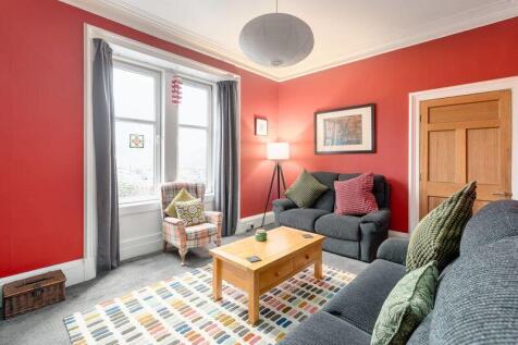 4 bed, 1 bath Flat in Leeds - Photo 4