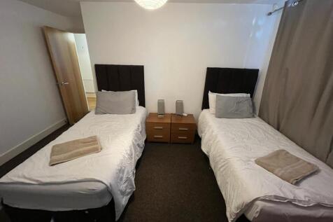 Bedroom 2 Picture.jpg