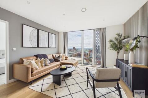 Stunning 2-bedroom, furnished apartment on the 16th floor of Viadux in Manchester City Centre. Available July, amenities include a pool, gym, cinema, co-working spaces, and 24-hour concierge.