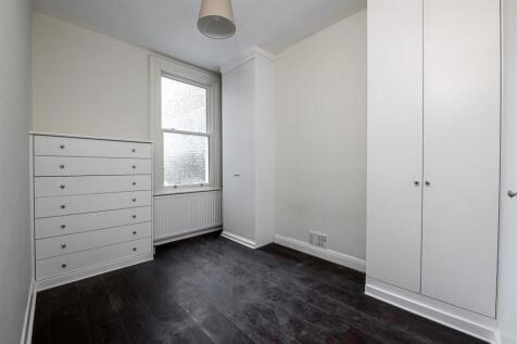 Gff 14 Meon Rd Bed.jpg