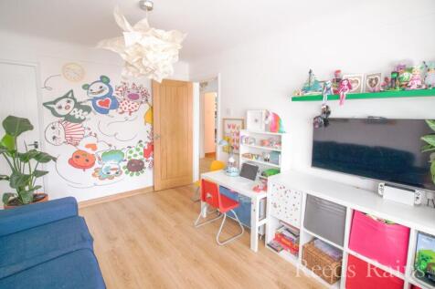 Playroom/Bed 3