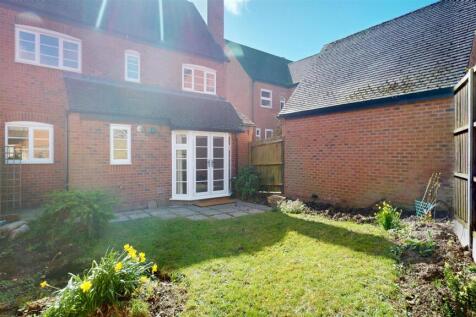 Hunters Gate, 53 Rear Garden.jpg