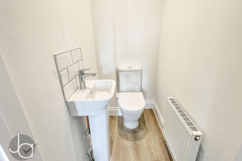 20251202_09401093...