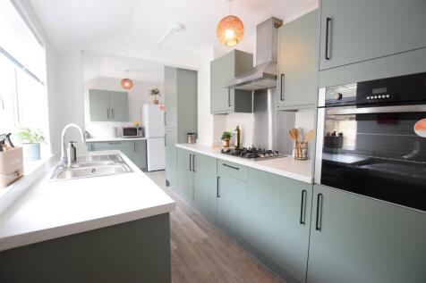3 Bedroom Terraced in LN5 7LH