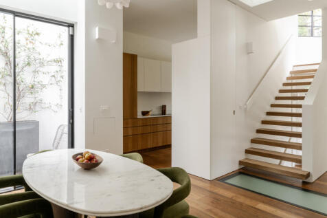 308098 - 20250902-TMH_NETHERHALL-GDNS-72_HI_RES...