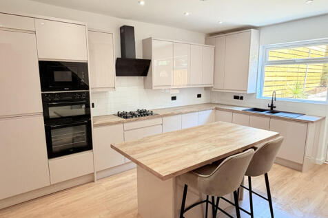 FULLY REURBISHED - 3 Bedroom Terraced for Sale -