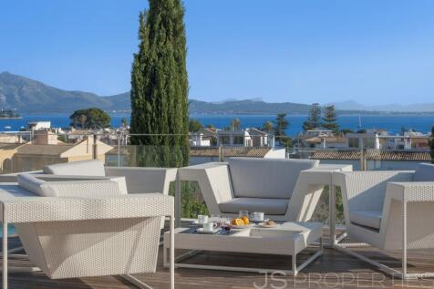 Villa in Puerto Pollensa with Tourists license