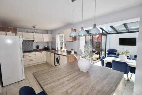 Kitchen through to garden room