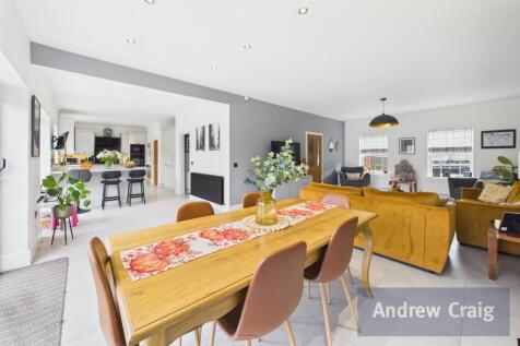 Open Plan Living, Di