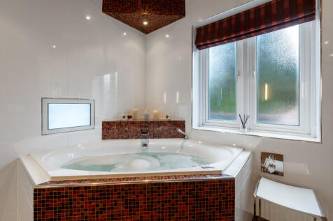 7 bed, 3 bath Detached in Birmingham - Photo 23