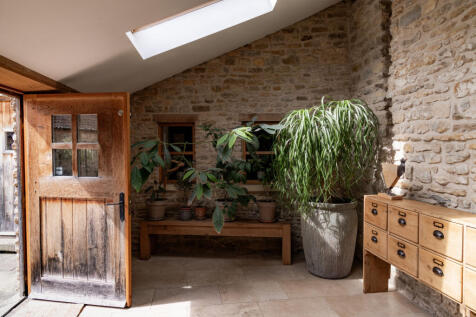 282663 - Ginmill Barn 6.jpg