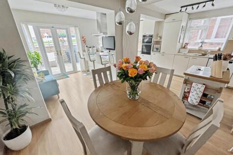 Extended Dining Kitchen