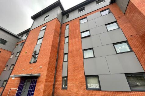 One of our most popular developments with parking. The Linen Quarter, is a fantastic development offering City Centre style but at a more affordable price. Situated close to Whitworth Park, home to th
