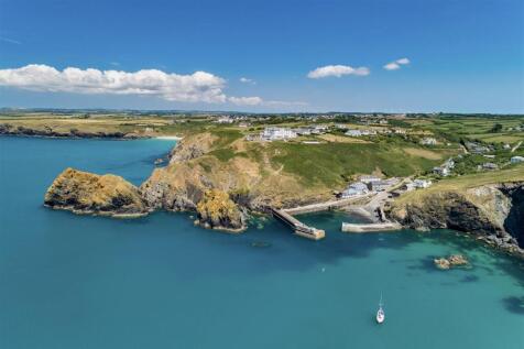 Mullion Harbour