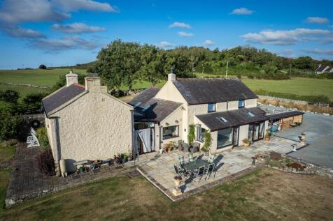 Exterior - Ty Mawr, Llanddona-2.jpg