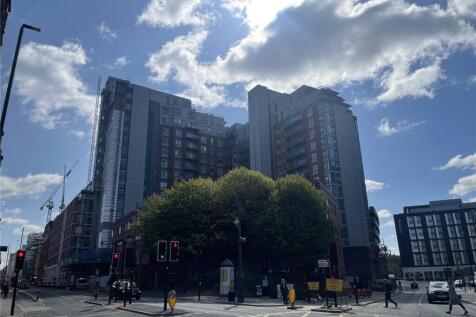AVAILABLE 07/08/2026, 3RD FLOOR, LARGER THAN AVERAGE 2 BEDROOM, 2 BATHROOM APARTMENT, 24 HOUR CONCIERGE, FURNISHED, POPULAR WEST POINT DEVELOPMENT.