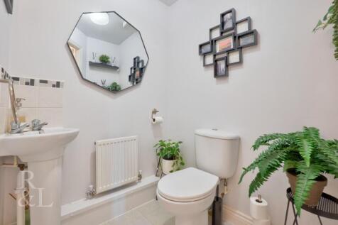 19 Westminster Drive (14).jpg