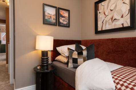 Redrow -Stratford - Bed 4 - 72144