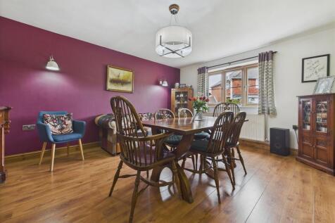 CAM04273G0-PR0175...